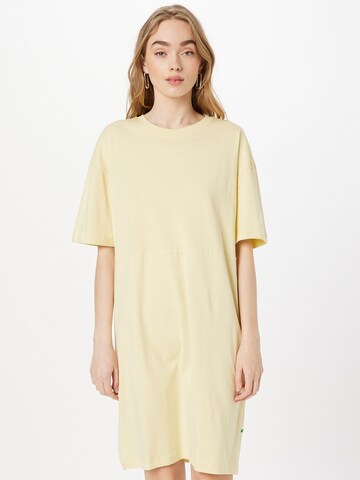 Robe Urban Classics en jaune : devant