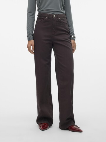 VERO MODA Regular Jeans in Bruin: voorkant