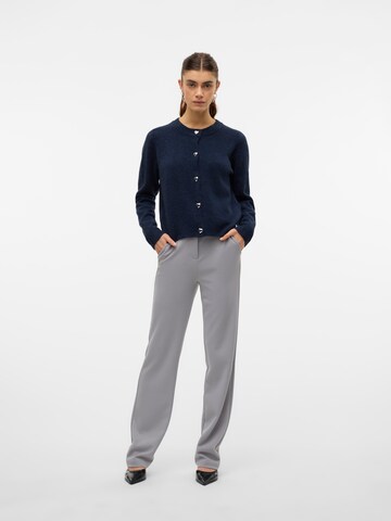 VERO MODA - Regular Calças em cinzento