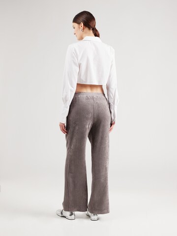 TOPSHOP Ohlapna forma Hlače | siva barva