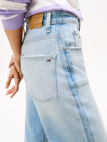 Tommy Jeans Loosefit Jeans 'MIA' i blå