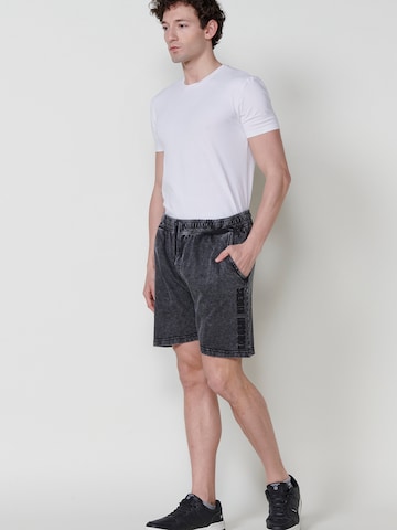 regular Jeans di KOROSHI in nero