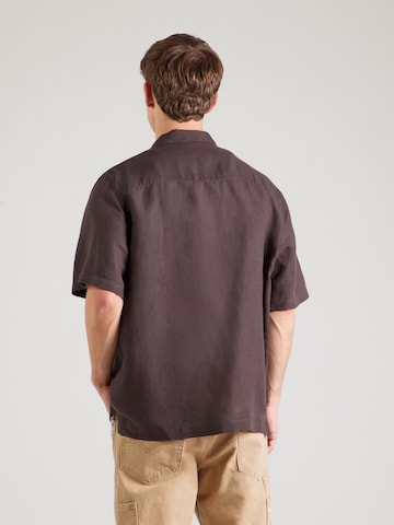Comfort Fit Cămașă de la TOPMAN pe maro
