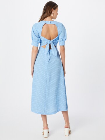 Closet London Kjole 'Closet London Sweetheart Neck Dress D7885' i blå