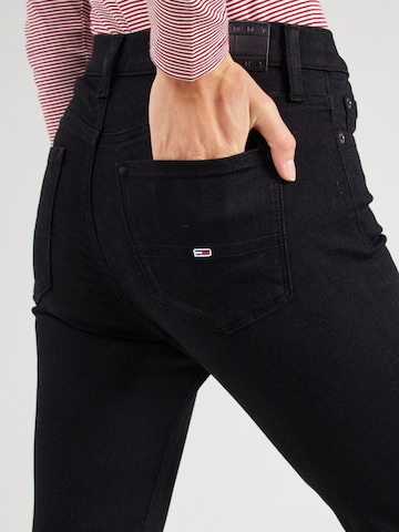 melns Tommy Jeans Piegulošs Džinsi 'Nora'