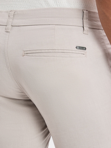 Finshley & Harding Slimfit Shorts in Beige