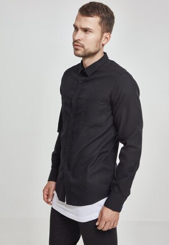 Urban Classics Regular fit Button Up Shirt in Black