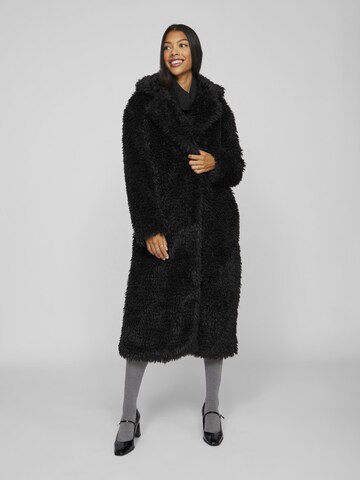 Manteau d’hiver VILA en noir : devant