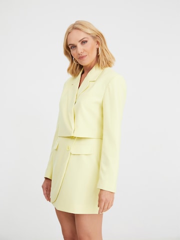 ABOUT YOU x Iconic by Tatiana Kucharova - Blazer 'Carola' em amarelo: frente