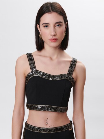 Influencer Top in Schwarz: Vorderseite