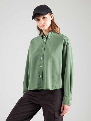 GAP - Blusa en verde: frente