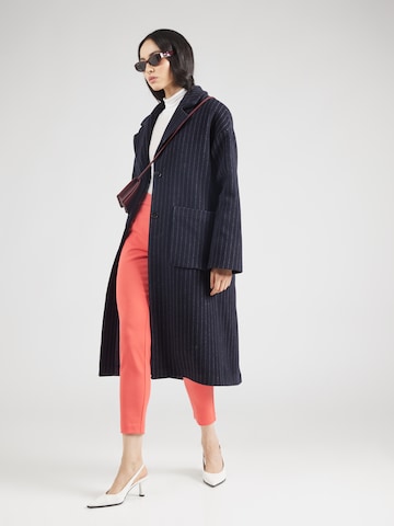 Coupe slim Pantalon à pince 'VIVarone' VILA en orange