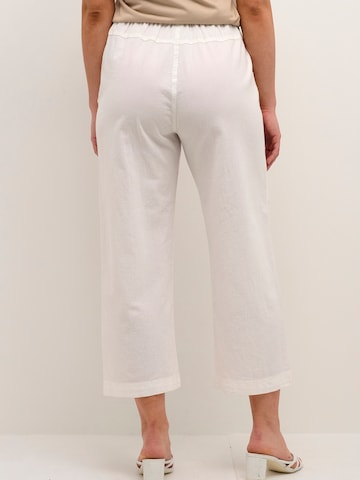 Wide leg Pantaloni 'Naya' di Kaffe in bianco