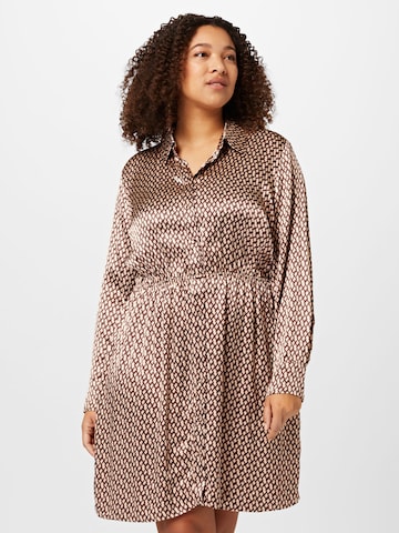 Abito camicia di Forever New Curve in marrone: frontale