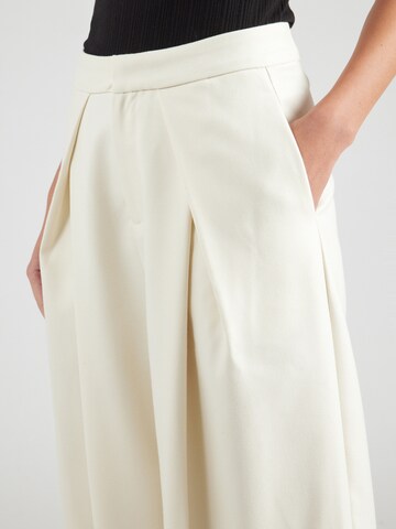 Wide leg Pantaloni con pieghe 'Zola' di Lollys Laundry in beige