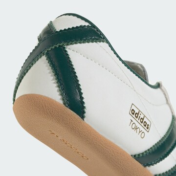 ADIDAS ORIGINALS Låg sneaker 'Tokyo' i vit
