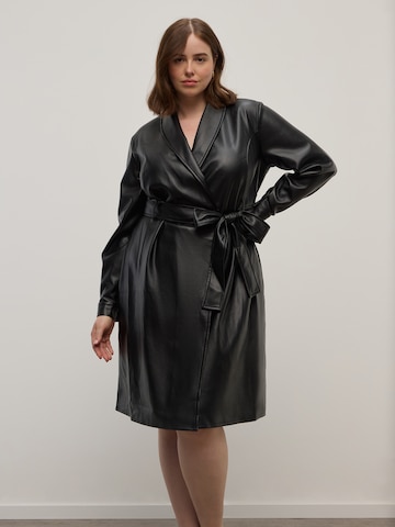 Robe CITA MAASS en noir : devant