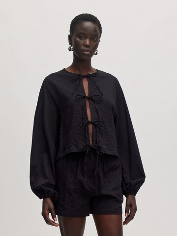 EDITED - Blusa 'Lisanne' en negro: frente