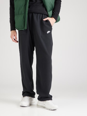 Nike Sportswear Loosefit Byxa 'Club SSNL' i svart: framsida